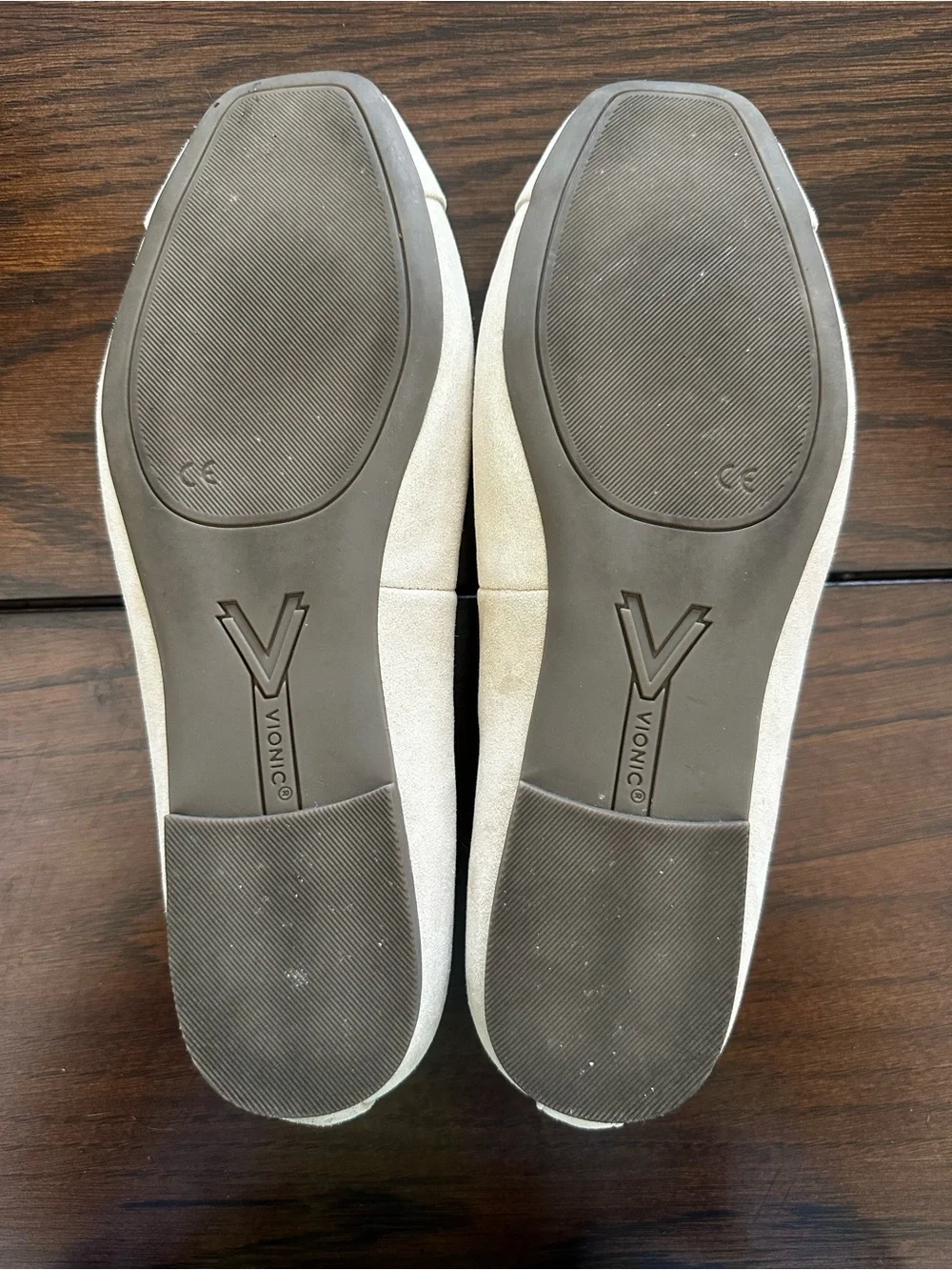 Vionic Cream Suede Square-Toe Ballet Flats with Bow